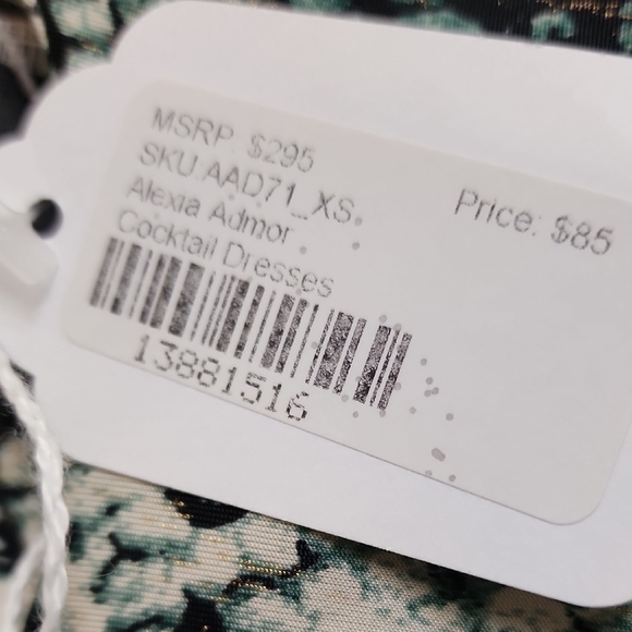 Alexia Admor Green and Black Snake Print Long Sleeve Dress - Picture 2 of 10